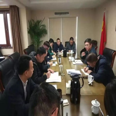 市民政局副局长曾群调研中心工作